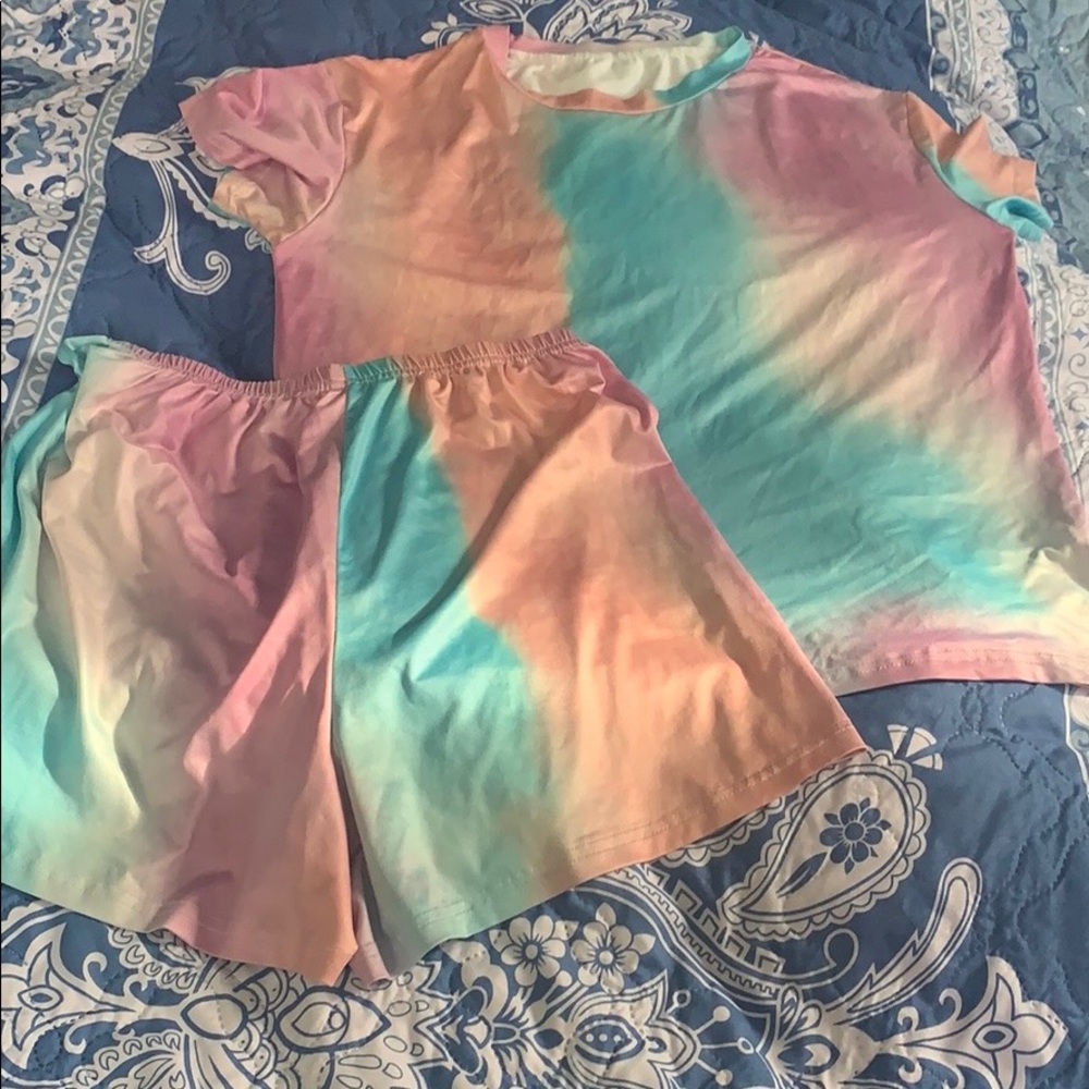 Set with shorts